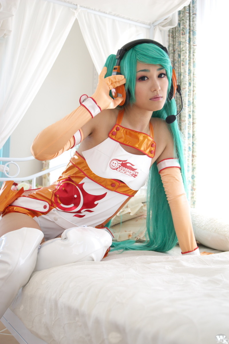 aira-rc-miku-06.jpg