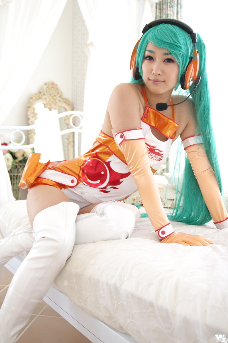 aira-rc-miku-08.jpg