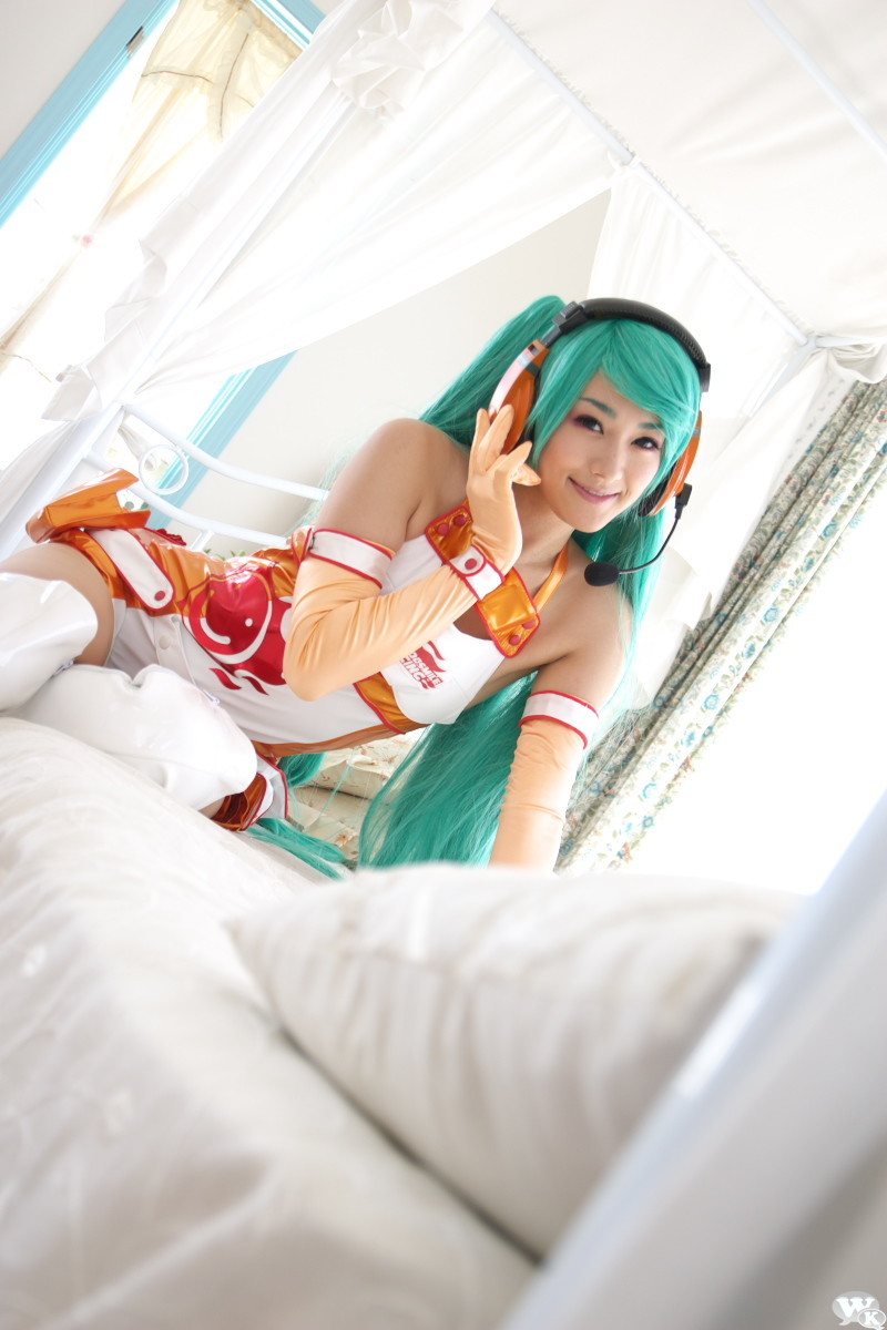 aira-rc-miku-09.jpg