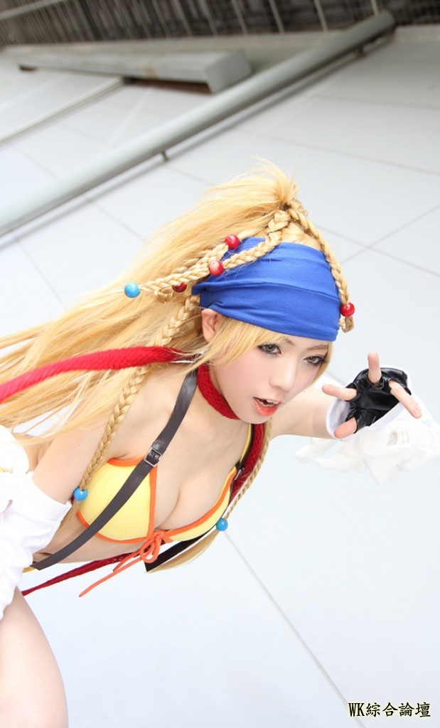 ekiholic-dressed-as-rikkuu-from-FFX2-619x1024.jpg