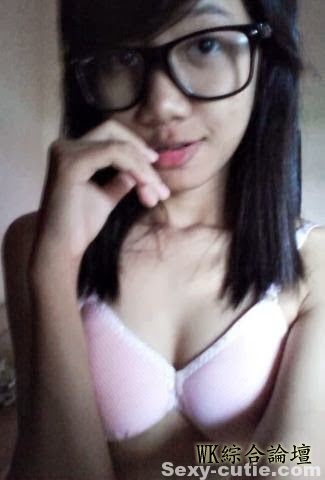 www.sexy-cutie.com_lovely-asian-teen-nude-self-photos-leaked-8p5.jpg