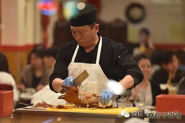 好吃又好玩,旧金山川流不息提供全美独一无二的功夫茶和变脸表演-7.jpg