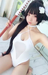 Blue上班日噴鼻血！童顏爆乳死庫水Coser 側面狂洩「神之領域」…感覺都in