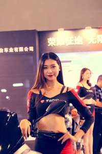 趣侃车展之美女如云篇